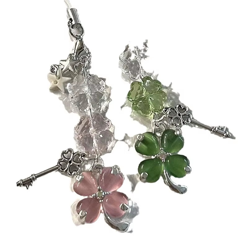 Four-Leaf Clover Beaded Keychain for Women and Girls, Cute Bag Pendant Decor, Lucky Grass, Star, Phone Charms, Trendy Gifts, Y2K