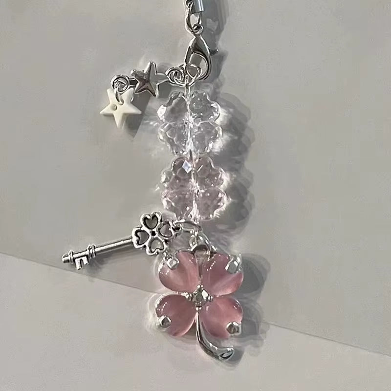 Four-Leaf Clover Beaded Keychain for Women and Girls, Cute Bag Pendant Decor, Lucky Grass, Star, Phone Charms, Trendy Gifts, Y2K
