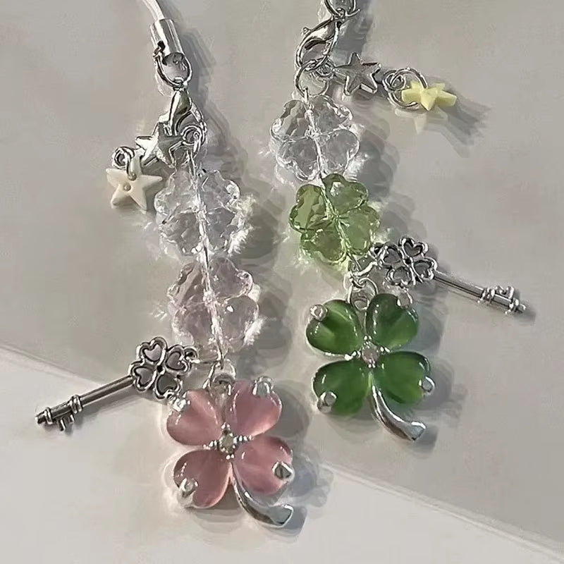 Four-Leaf Clover Beaded Keychain for Women and Girls, Cute Bag Pendant Decor, Lucky Grass, Star, Phone Charms, Trendy Gifts, Y2K